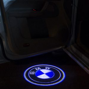 Проектор в дверь автомобиля BMW